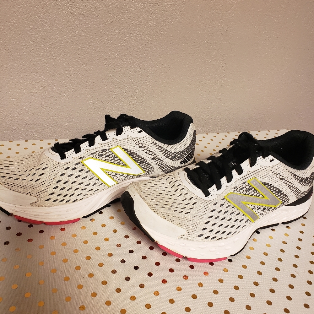 New Balance 680s Size 8